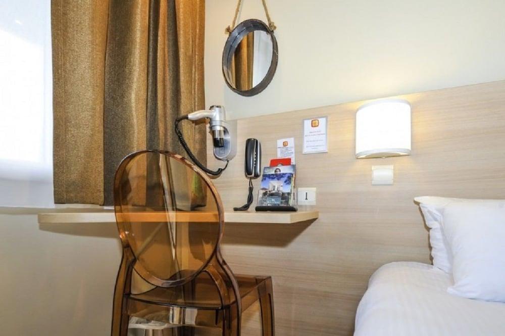 The Originals Access Hotel Bordeaux Aeroport Мериньяк Экстерьер фото
